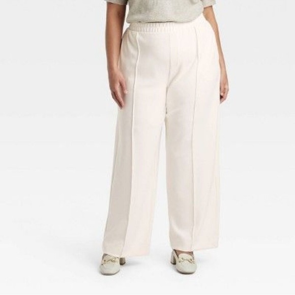 Elegant Cream Wide-Leg Pants - Picture 2 of 2